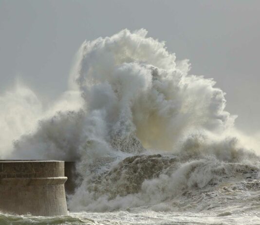 Energía undimotriz | Qué es, ventajas y situación actual Energía undimotriz