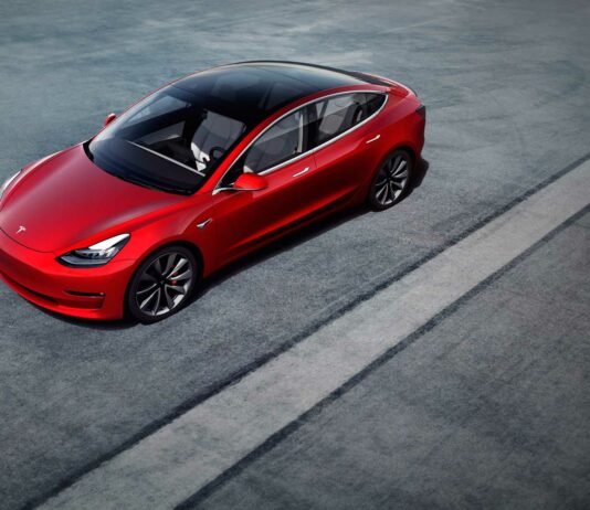 Tesla estaría cerca de la autonomía nivel 5 | Así lo asegura Elon Musk Tesla Model 3