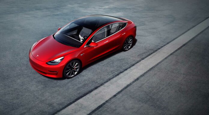 Tesla estaría cerca de la autonomía nivel 5 | Así lo asegura Elon Musk Tesla Model 3