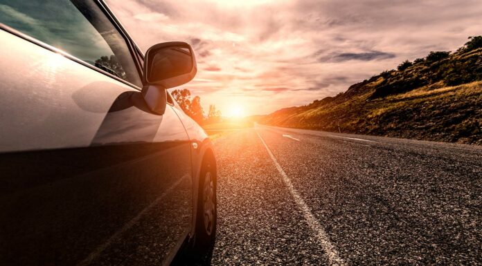 Autos solares | Qué son, cómo funcionan, primeros prototipos auto solar en carretera