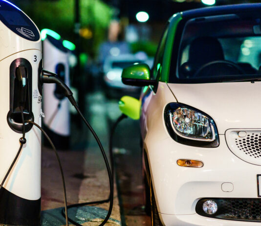 Los 20 mejores coches híbridos enchufables | Modelos y especificaciones coches híbridos enchufables