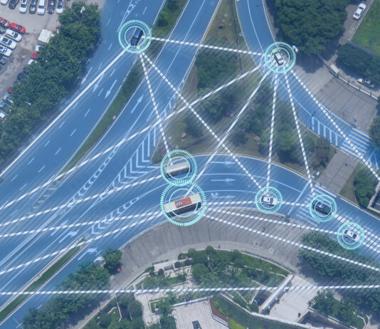 Comunicación Car-to-X | Tecnología para más seguridad en las carreteras Comunicación Car-to-X |