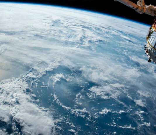 Los acontecimientos científicos que marcarán 2021 | ¿Qué nos depara este año? imagen de la tierra desde la luna