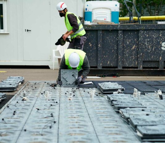 Se instala en Barcelona el primer pavimento de España con energía solar 1-Barcelona-pavimrento-solar-1
