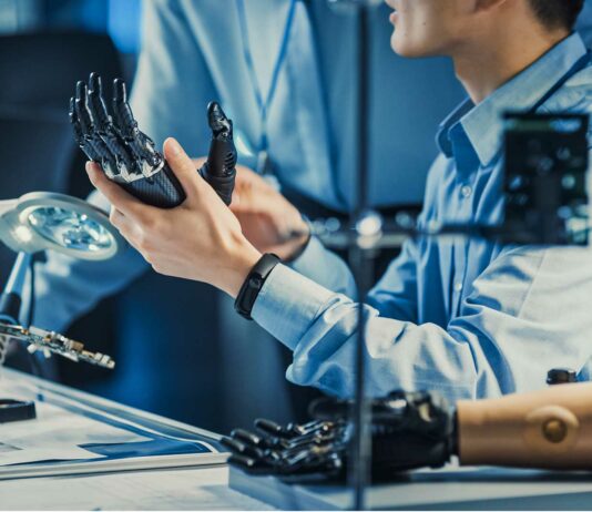 Científicos agregan el sentido del tacto a un brazo robótico controlado por la mente Brazo-robótico