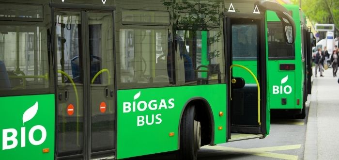 Autobús utilizando biogás como combustible