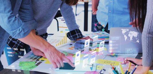 Cómo los profesionales de marketing lideran la transformación empresarial Cómo los profesionales de marketing lideran la transformación empresarial