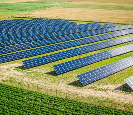 Ventajas y desventajas de los paneles solares | Beneficios vs. Inconvenientes