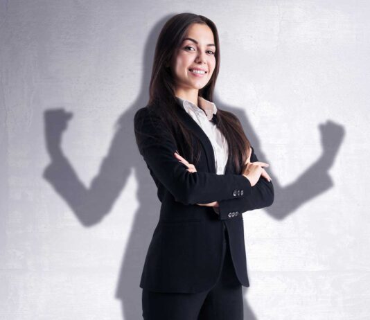 Jefe o líder: la batalla interminable entre poder y liderazgo jefe o líder