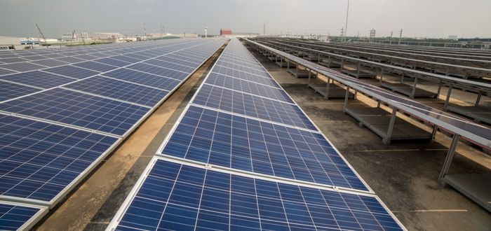 Placas solares híbridas en industria