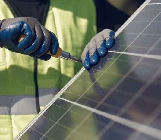 Celdas solares de perovskita | Cómo están cambiando el panorama renovable