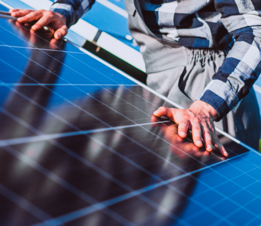 Células solares de perovskita en tándem | Liderando la revolución en renovables Células solares de perovskita en tándem