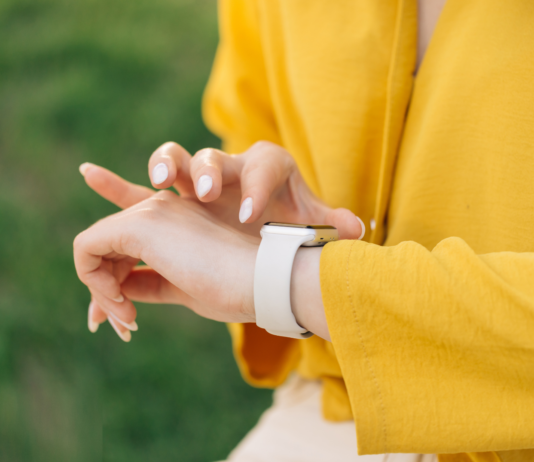 E5 Apple | El proyecto para medir la glucosa en la sangre Dispositivo E5 Apple