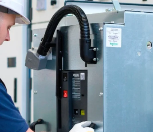 ¿Cómo ayuda un controlador de condensador a reducir los costos de energía? ventajas del controlador de condensador para reducir costos de energía