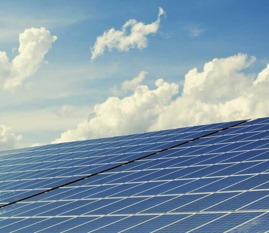 Inclinación de Placas Solares: Clave para un Mayor Rendimiento Energético Inclinación de Placas Solares: Clave para un Mayor Rendimiento Energético