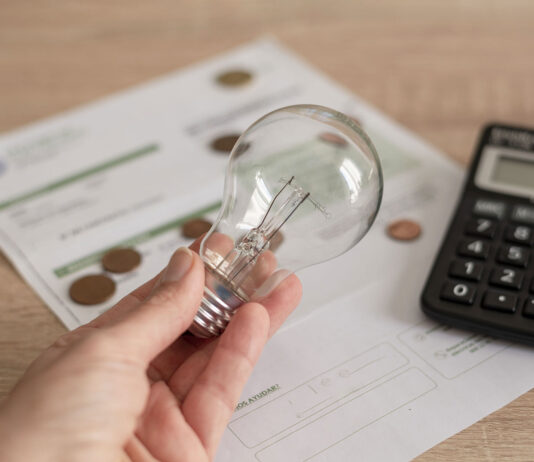 Cambios en las tarifas PVPC y cómo va a afectar a tu factura de la luz en 2026 cambios-en-las-tarifas-pvpc-y-en-las-facturas-de-la-luz-en-espana-en-2026