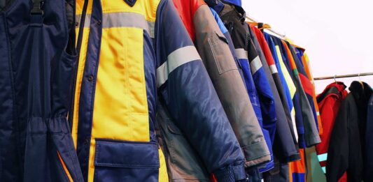 Ropa de protección laboral: características esenciales para una seguridad efectiva en el trabajo tendencias-en-la-ropa-de-trabajo